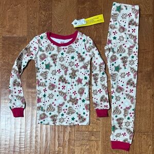 NEW WITH TAGS! Unisex Children’s Place Gingerbread House Christmas Pajamas - 7